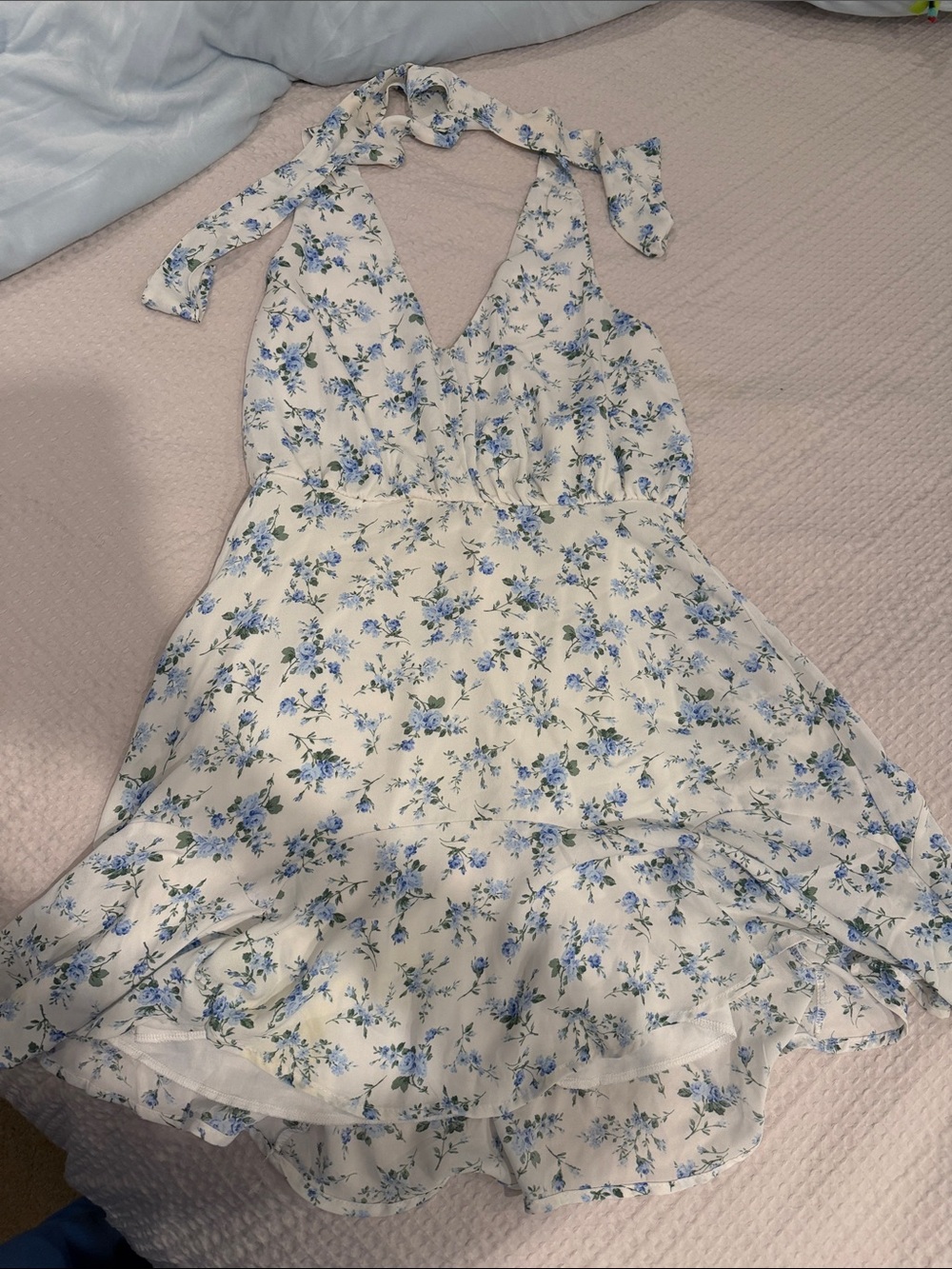 Altar’d State White and blue floral sundress 🪻🌞 Size L